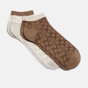 Coach women ankle Short signature socks CH395 set of two.